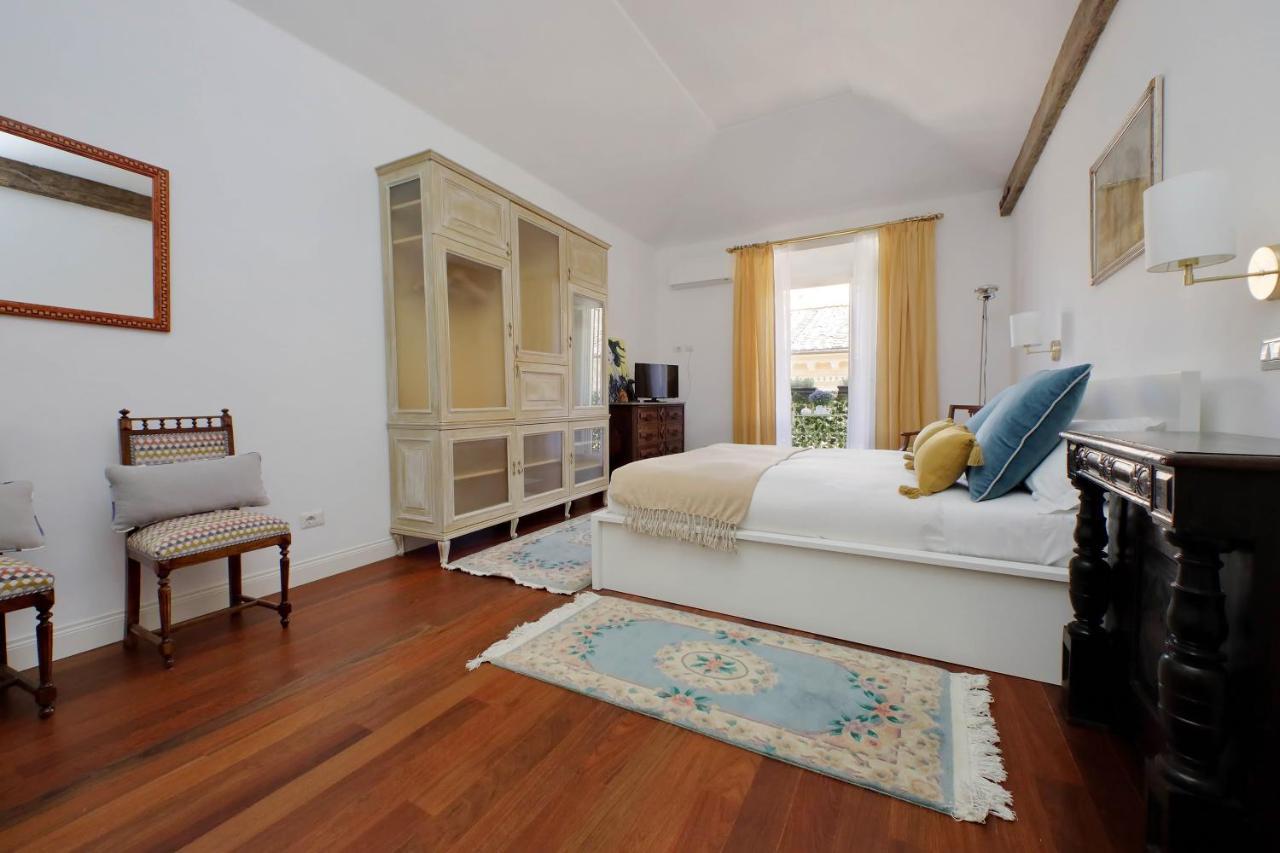 Ych-Penthouse Fiammetta A Piazza Navona Appartement Rome Buitenkant foto